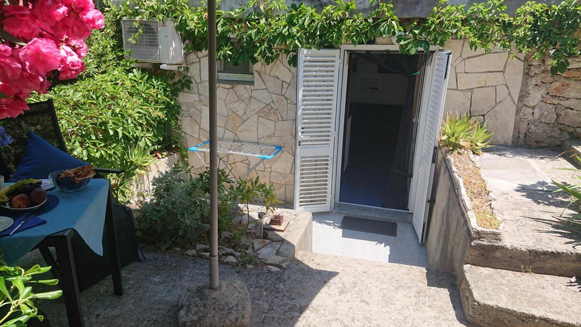 Apartmani Antonieta Veli Lošinj Exterior foto